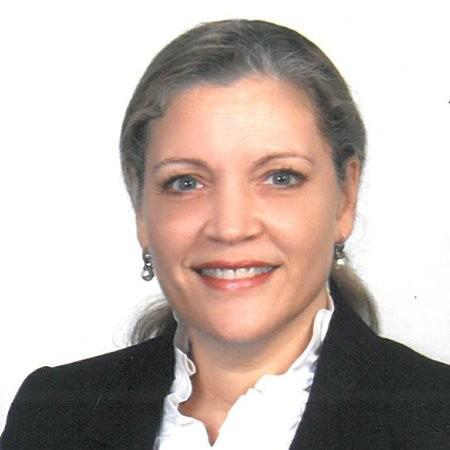 Photo of Dr Nicole A. Pierce